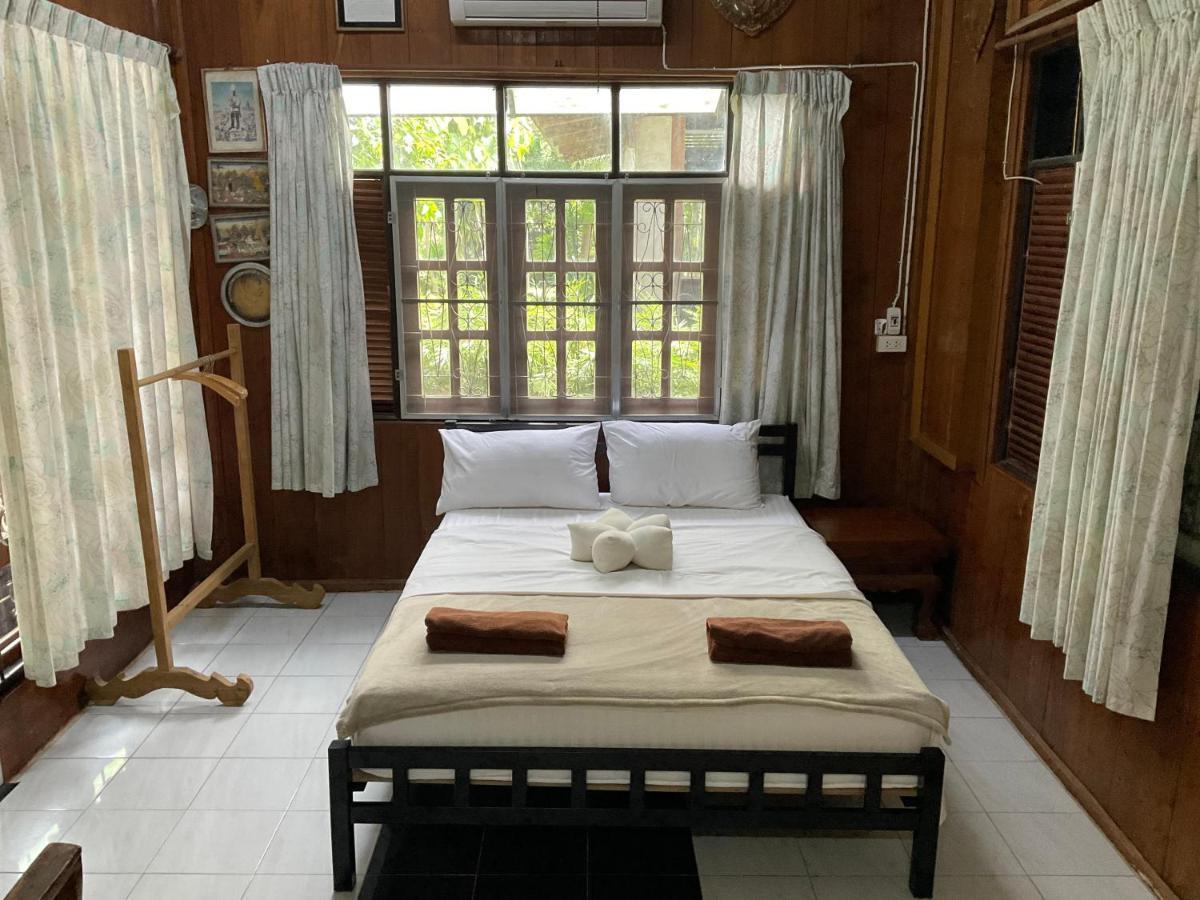 Kwanlah Homestay Mae Chaem Buitenkant foto